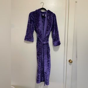 Delicates Purple Robe